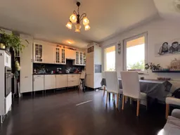 Világos, 3 szobás lakás